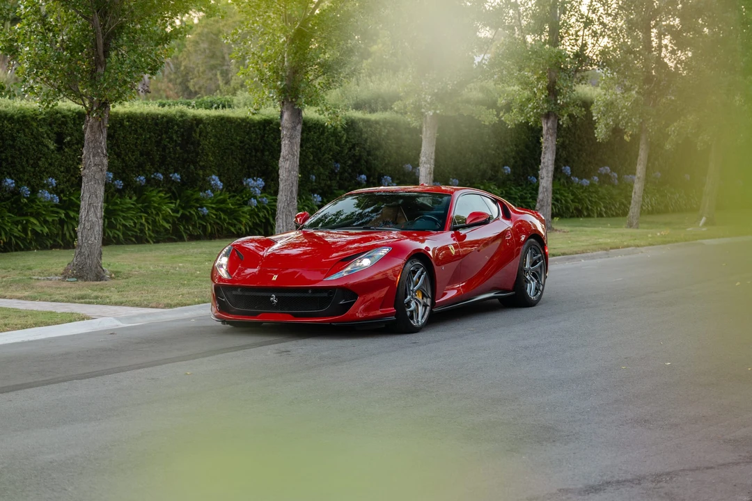 2019 Ferrari 812 Superfast - Image 15 of 31