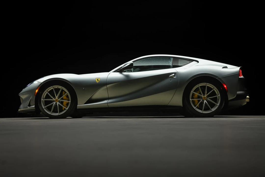 2019 Ferrari 812 Superfast - Image 24 of 31