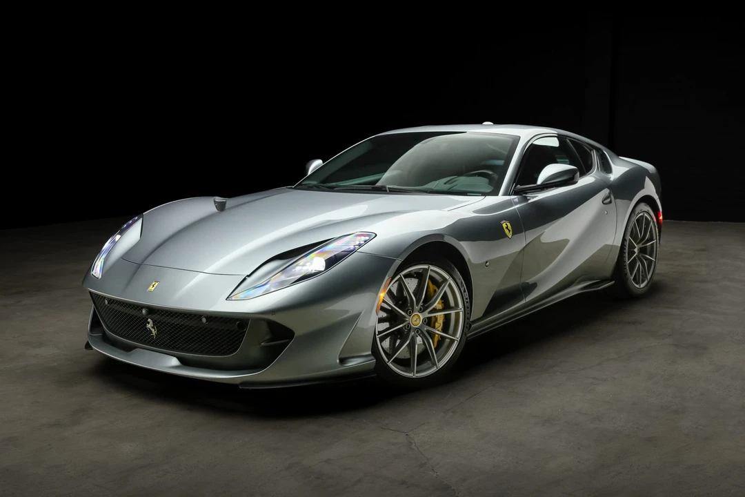 2019 Ferrari 812 Superfast - Image 15 of 31