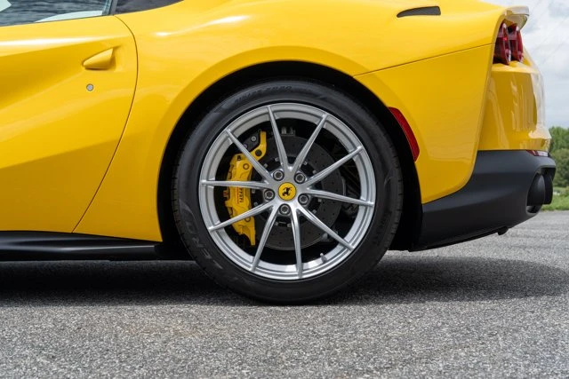 2019 Ferrari 812 Superfast - Image 11 of 31