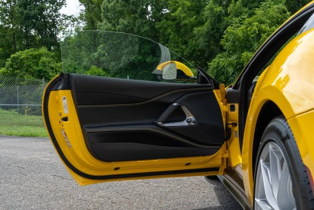 2019 Ferrari 812 Superfast - Image 27 of 31
