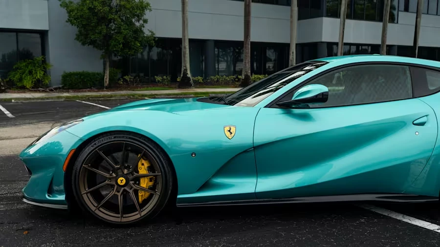2019 Ferrari 812 Superfast - Image 15 of 31