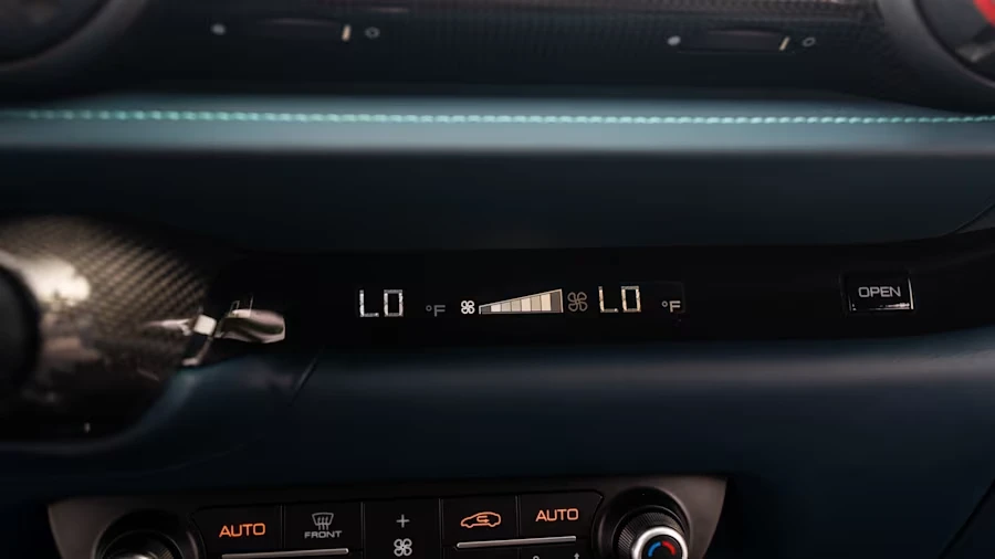 2019 Ferrari 812 Superfast - Image 26 of 31