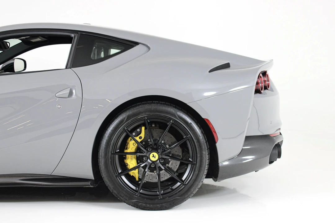 2019 Ferrari 812 Superfast - Image 5 of 31