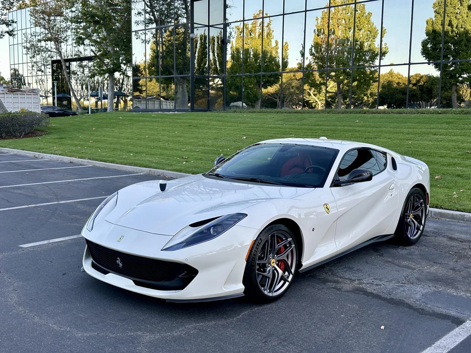 2019 Ferrari 812 Superfast - Image 2 of 31
