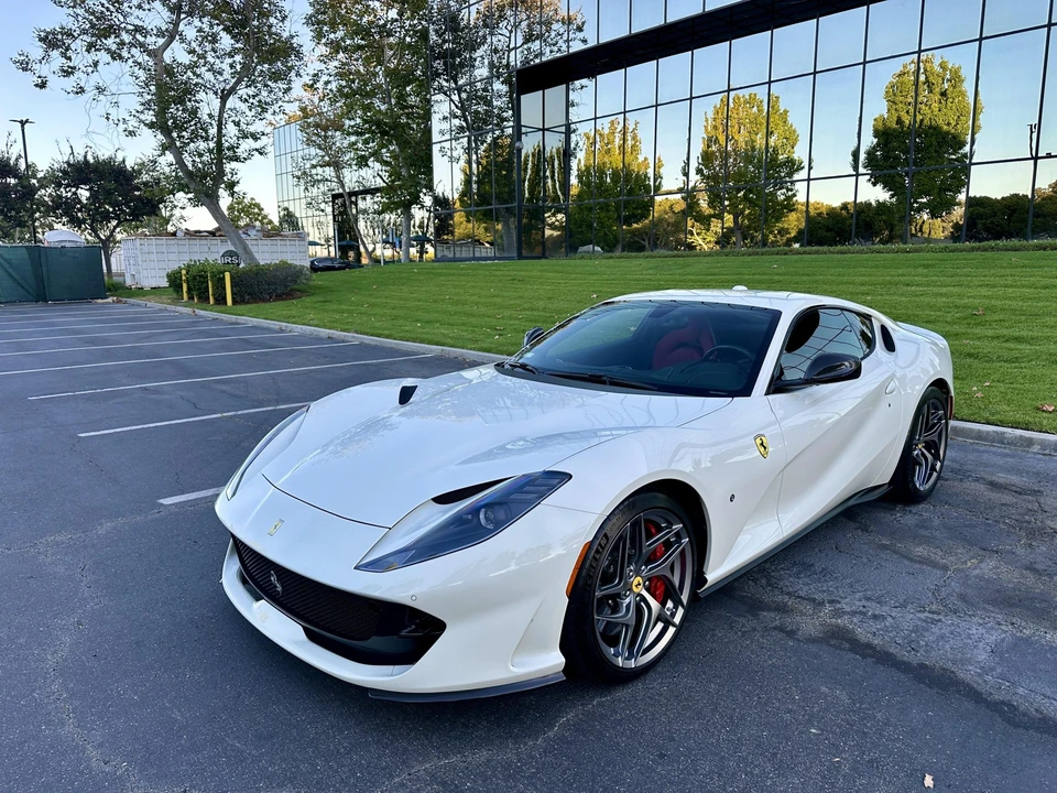 2019 Ferrari 812 Superfast - Image 3 of 31