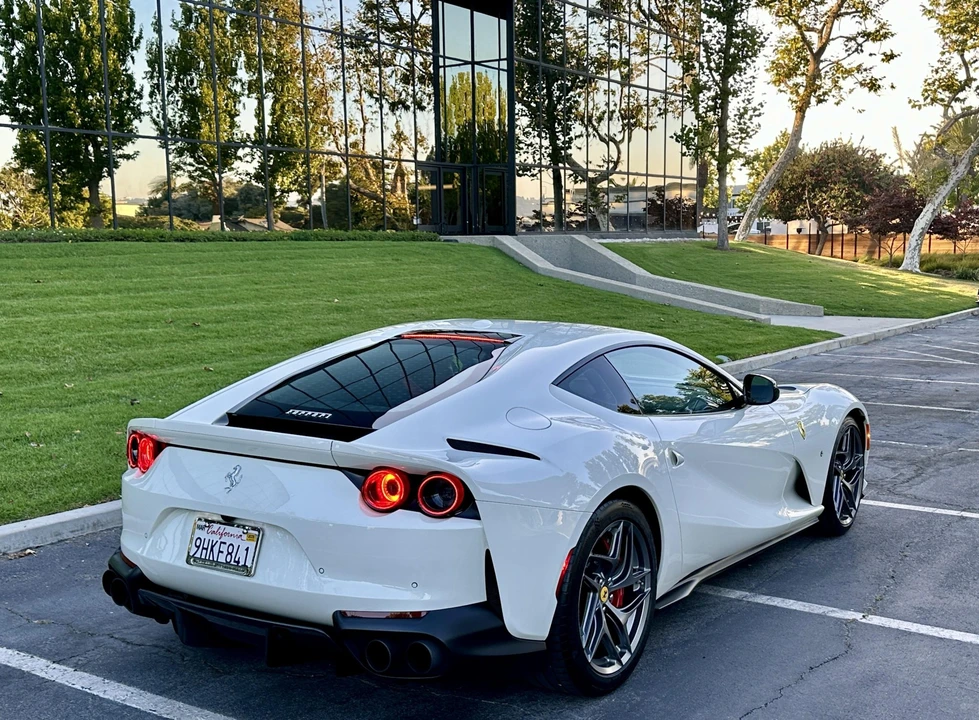 2019 Ferrari 812 Superfast - Image 24 of 31