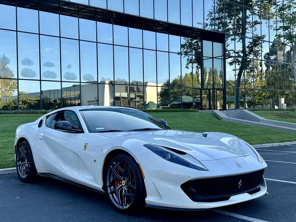 2019 Ferrari 812 Superfast - Image 18 of 31