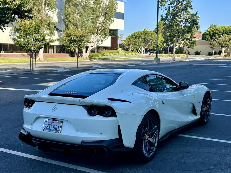 2019 Ferrari 812 Superfast - Image 23 of 31