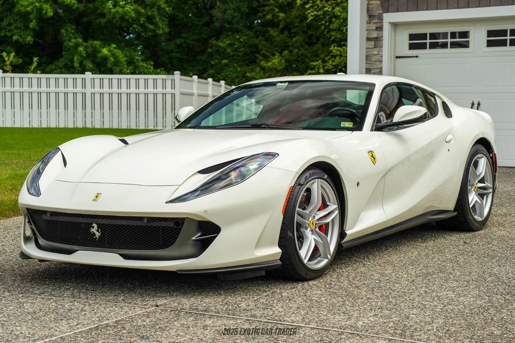 2019 Ferrari 812 Superfast - Image 15 of 21