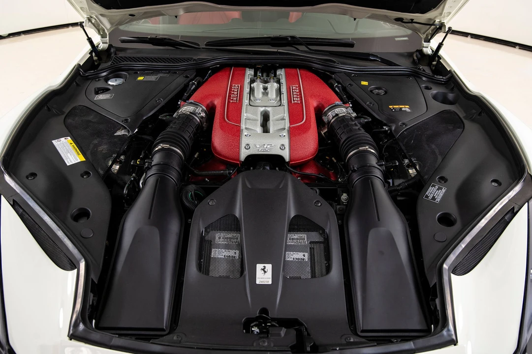 2019 Ferrari 812 Superfast - Image 28 of 31
