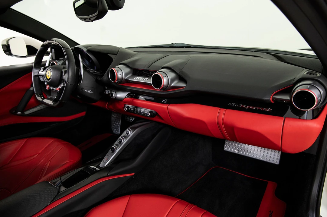 2019 Ferrari 812 Superfast - Image 20 of 31