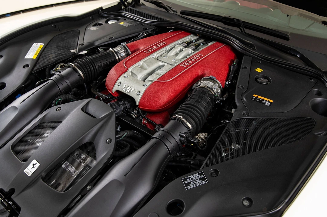2019 Ferrari 812 Superfast - Image 30 of 31