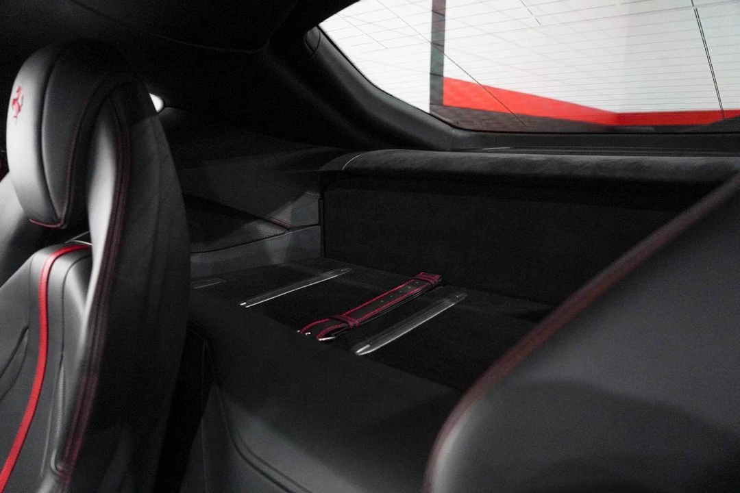 2019 Ferrari 812 Superfast - Image 15 of 31