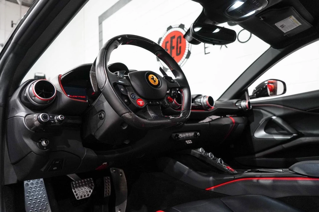 2019 Ferrari 812 Superfast - Image 10 of 31