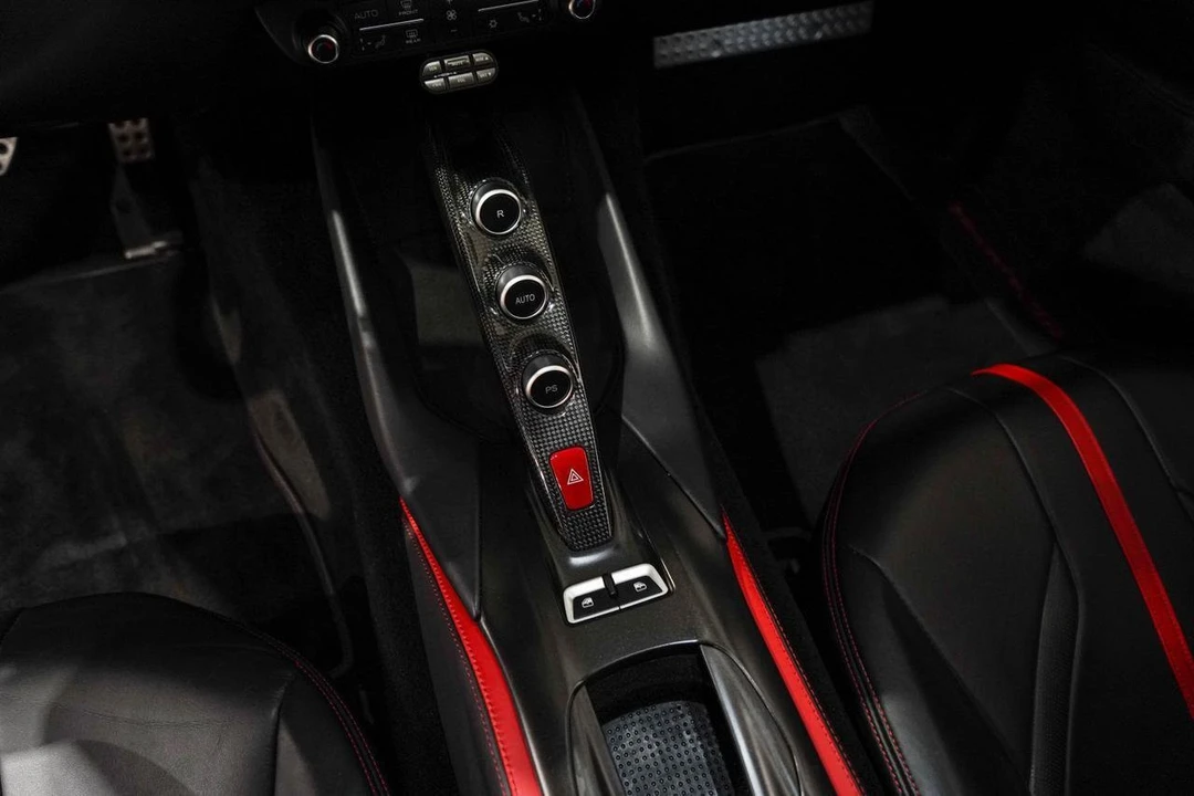 2019 Ferrari 812 Superfast - Image 13 of 31