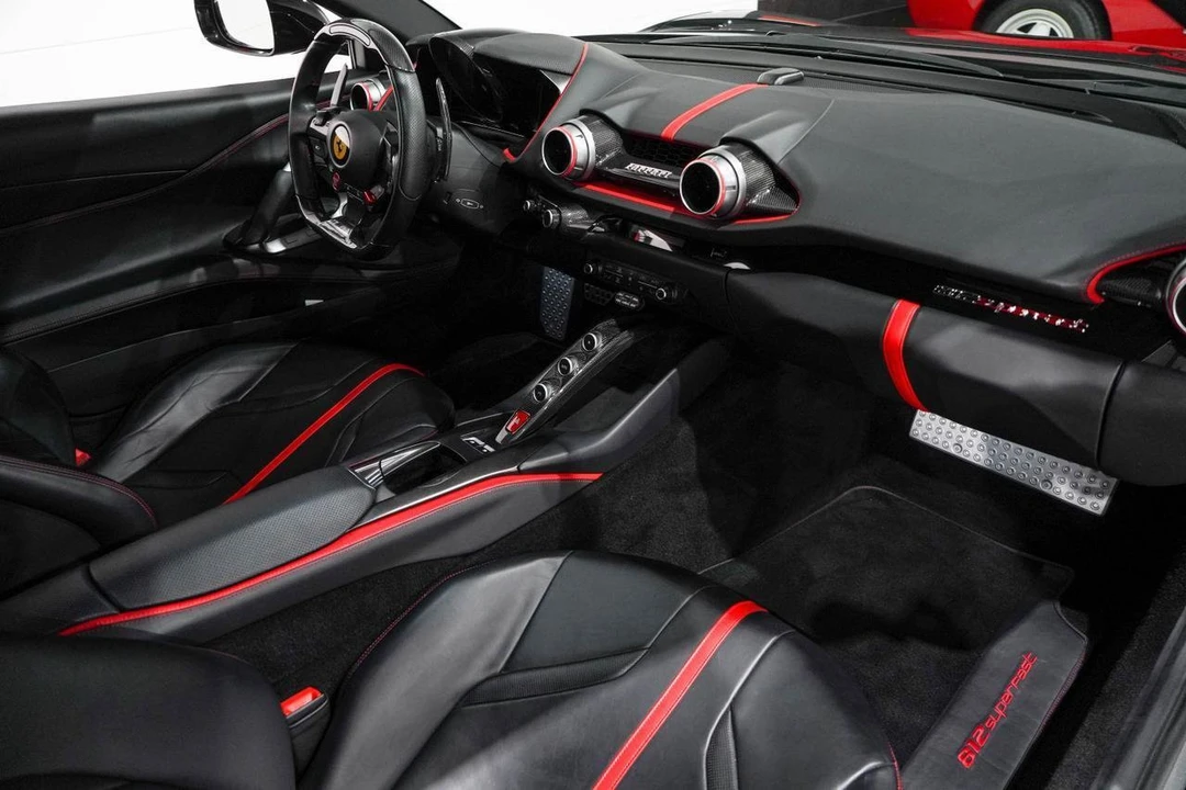 2019 Ferrari 812 Superfast - Image 18 of 31