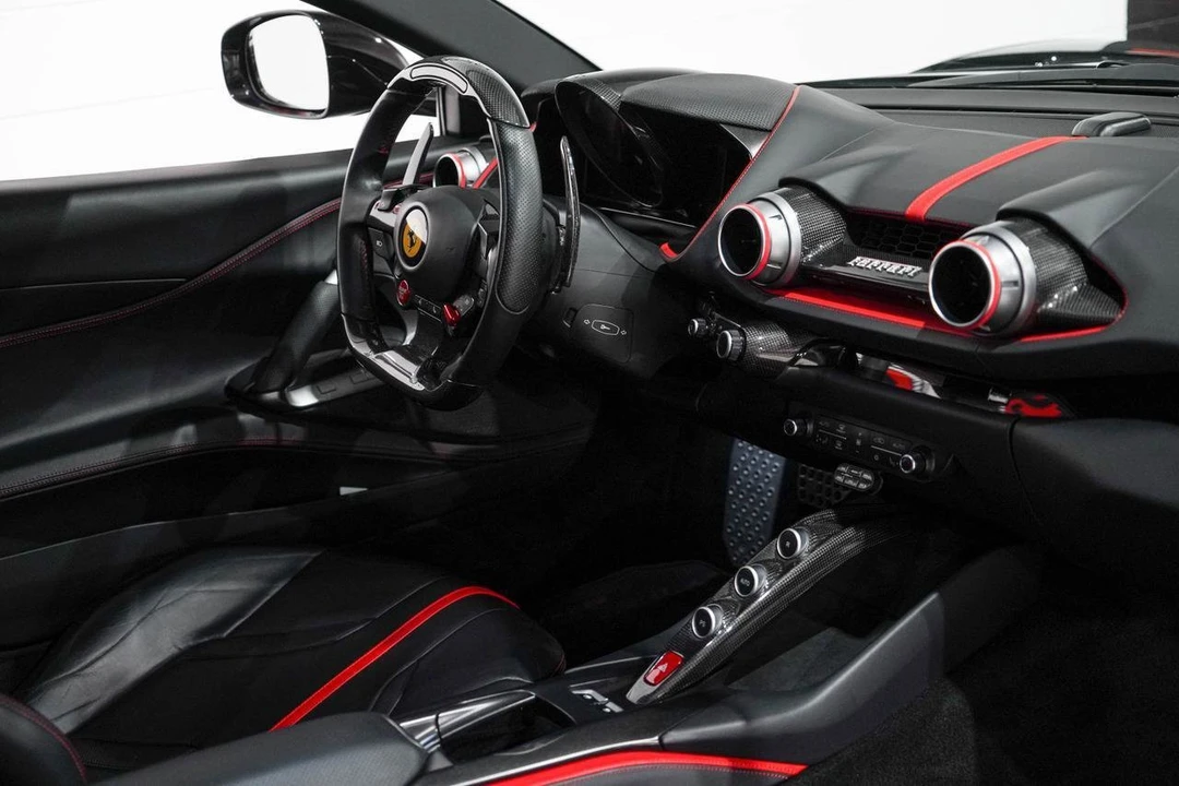 2019 Ferrari 812 Superfast - Image 19 of 31
