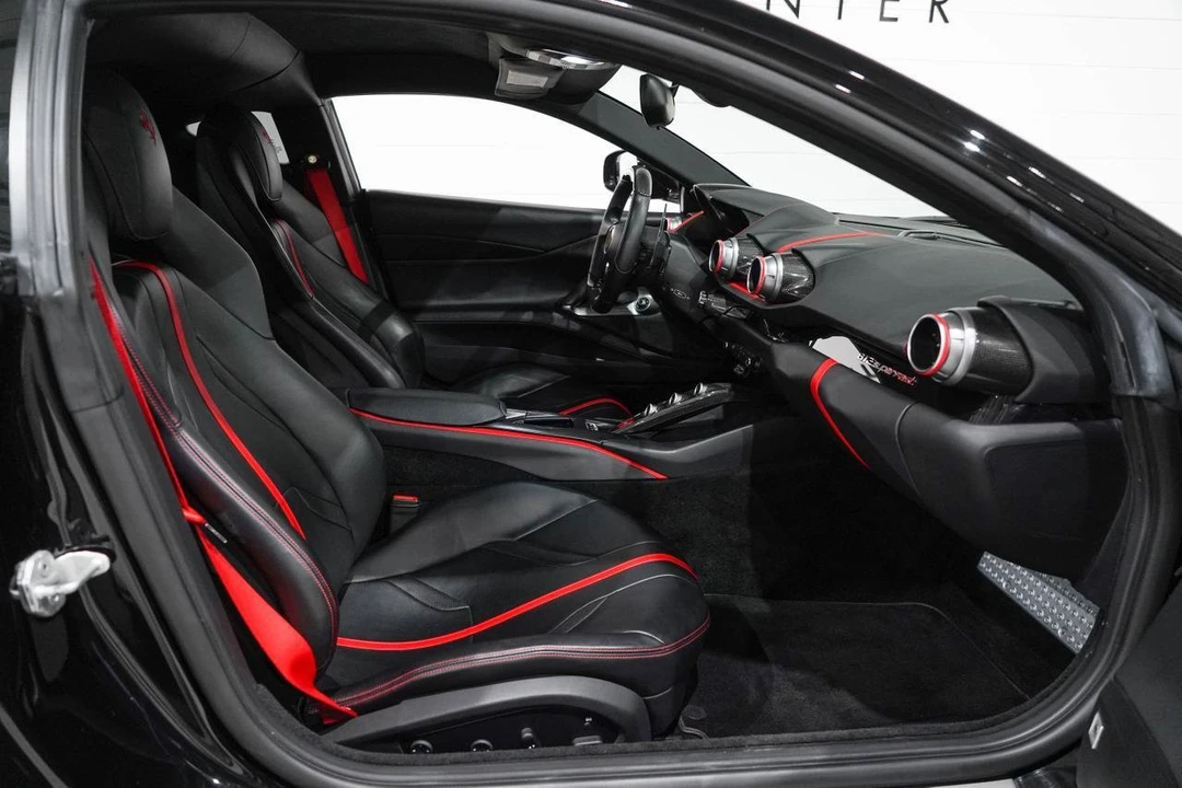 2019 Ferrari 812 Superfast - Image 16 of 31