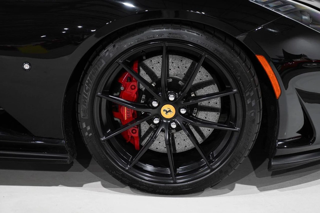 2019 Ferrari 812 Superfast - Image 27 of 31