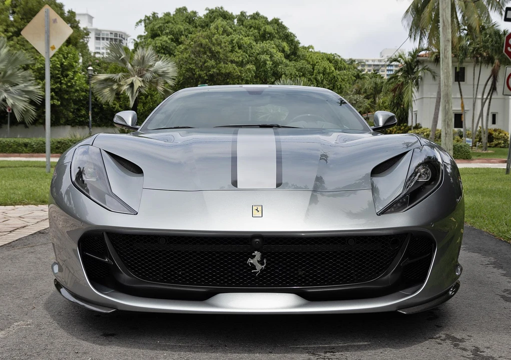 2019 Ferrari 812 Superfast - Image 11 of 31