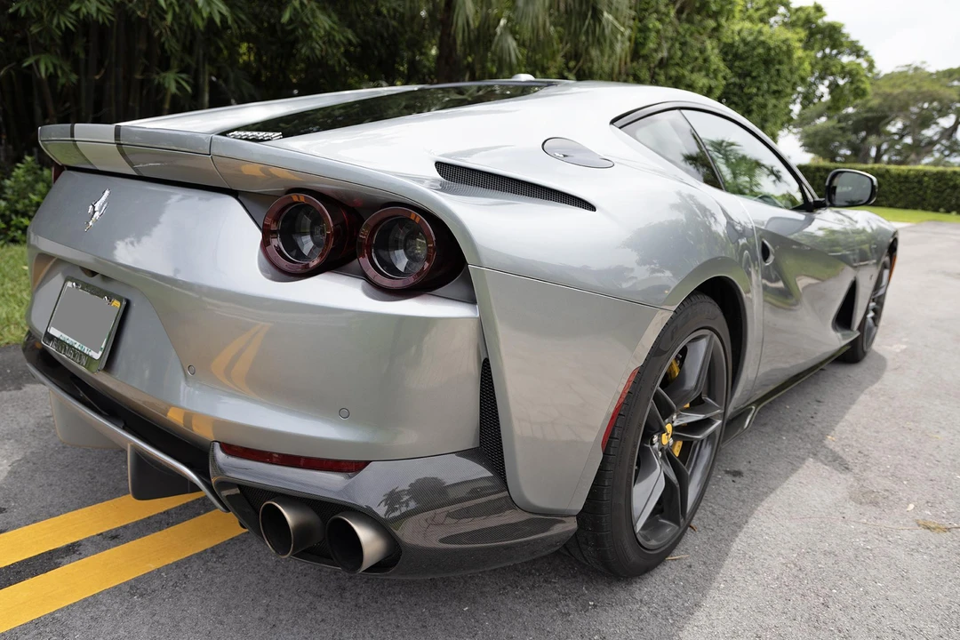 2019 Ferrari 812 Superfast - Image 7 of 31