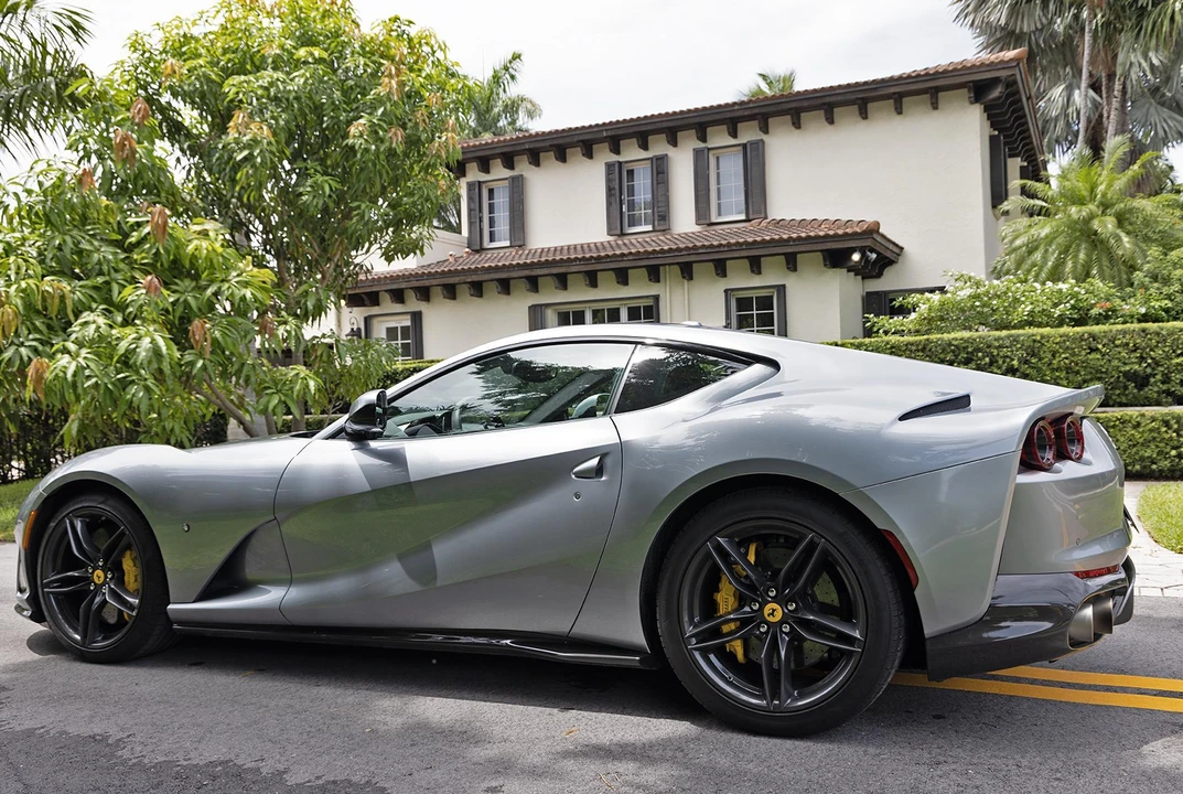 2019 Ferrari 812 Superfast - Image 3 of 31