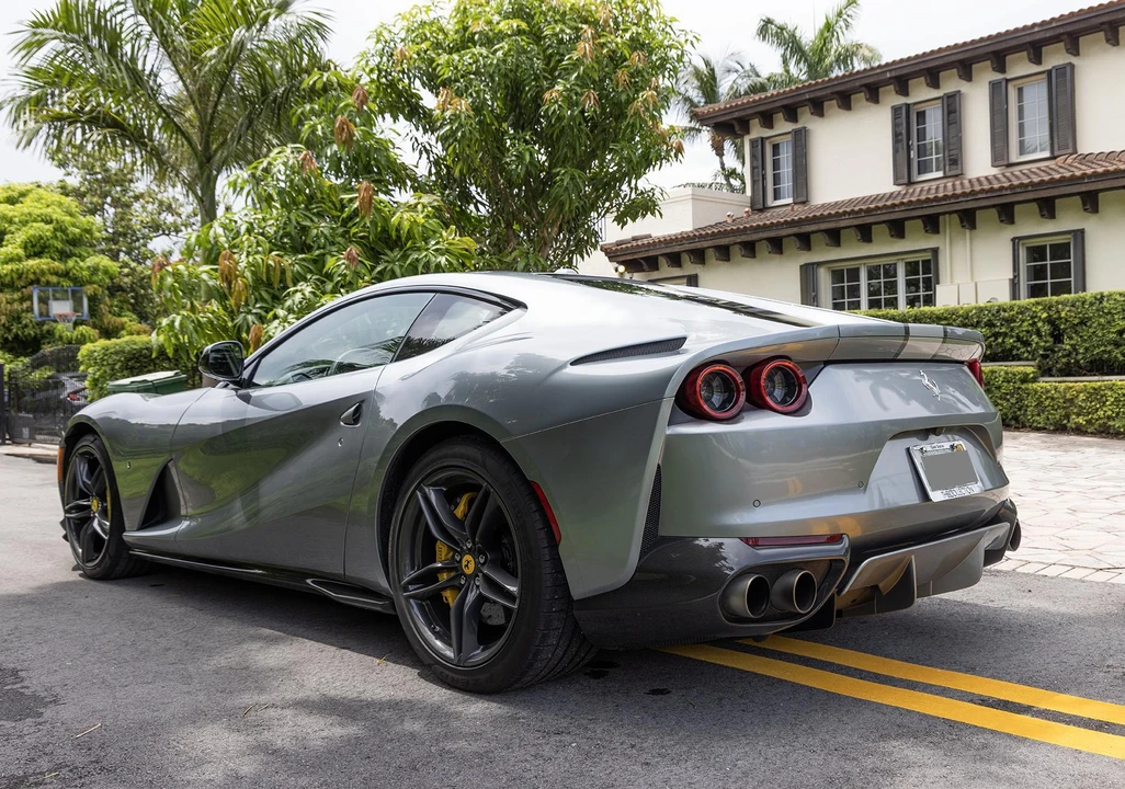 2019 Ferrari 812 Superfast - Image 4 of 31