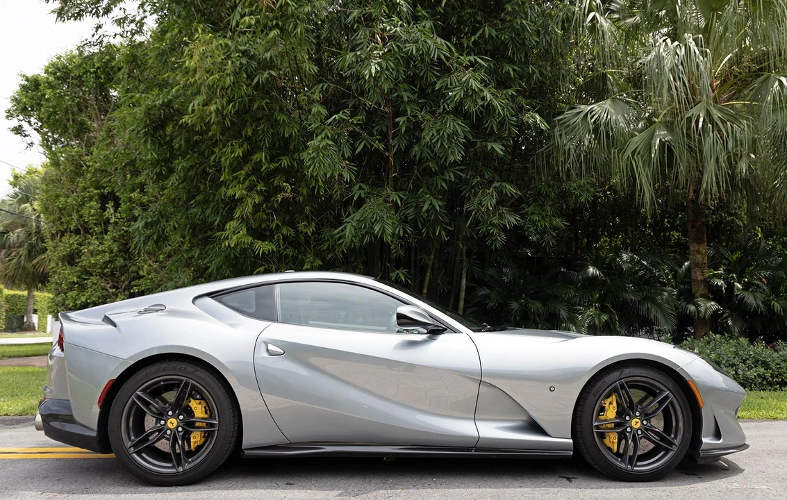 2019 Ferrari 812 Superfast - Image 8 of 31