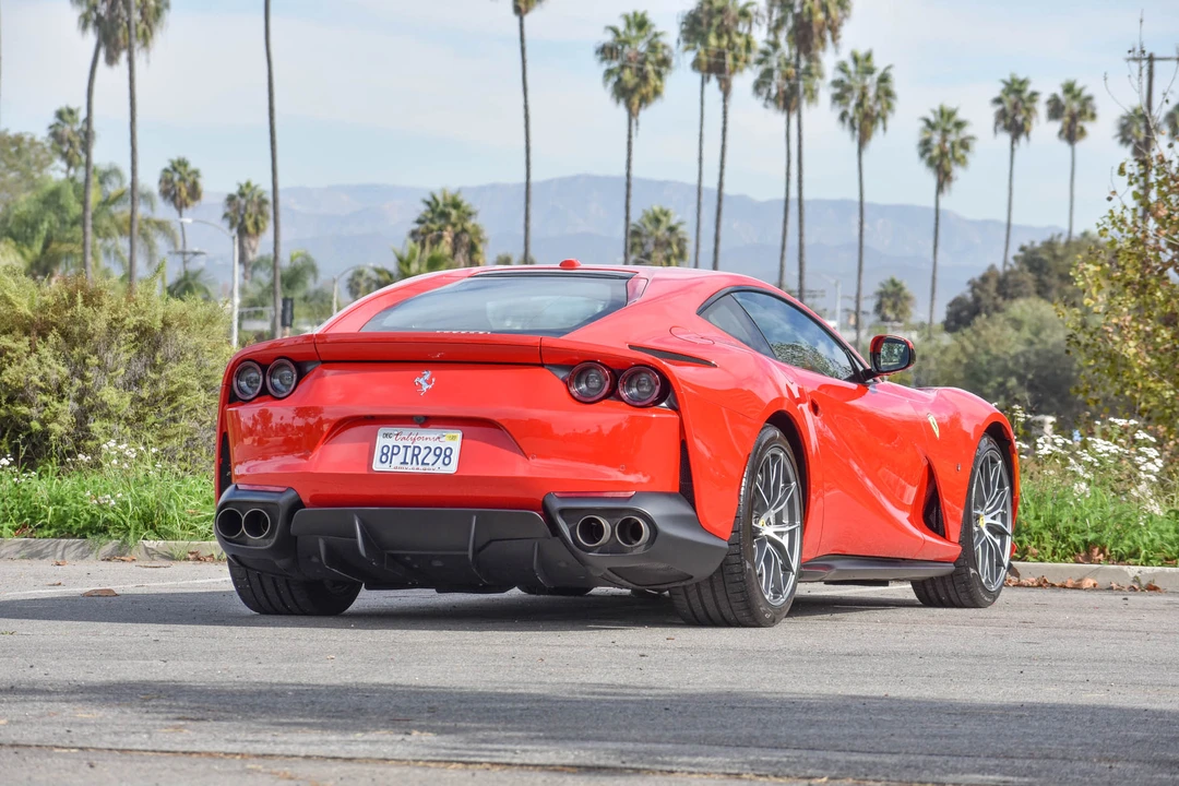 2019 Ferrari 812 Superfast - Image 17 of 31