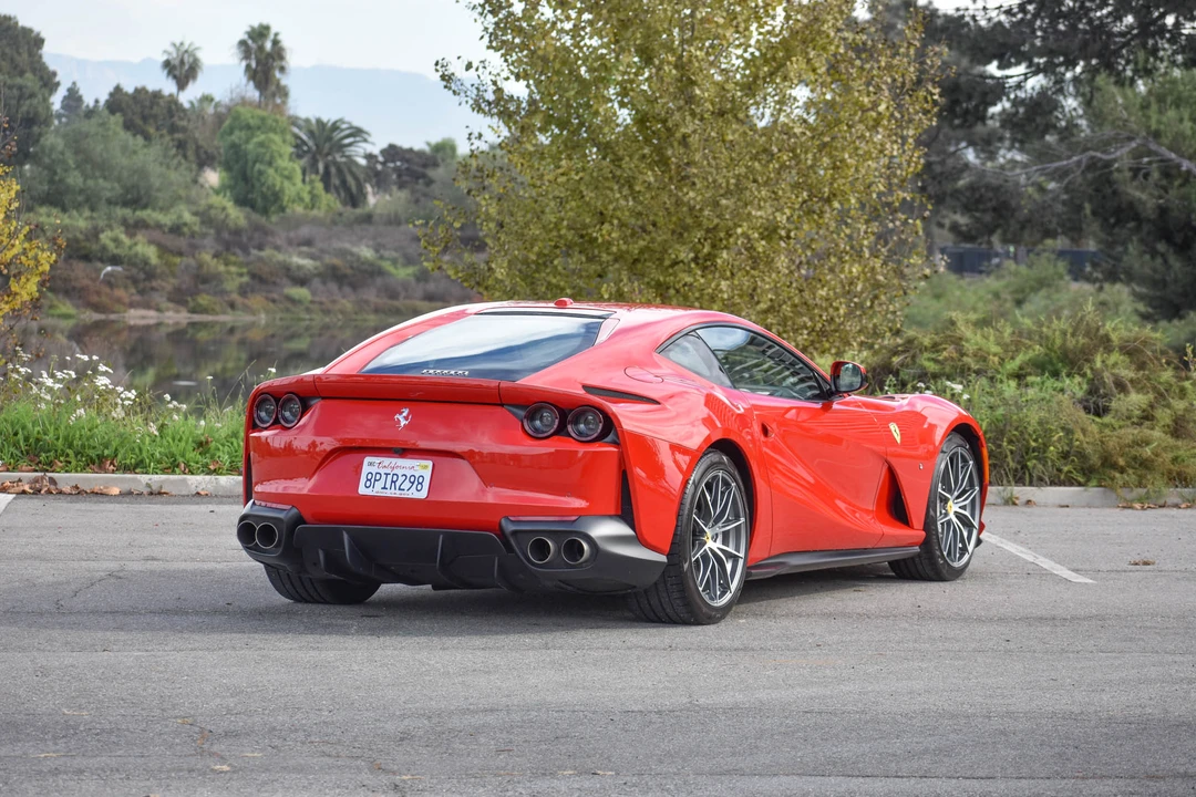 2019 Ferrari 812 Superfast - Image 16 of 31