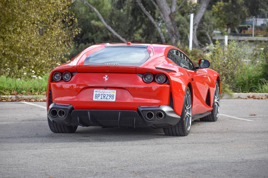 2019 Ferrari 812 Superfast - Image 12 of 31