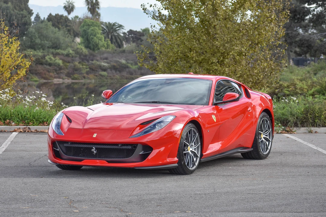 2019 Ferrari 812 Superfast - Image 8 of 31
