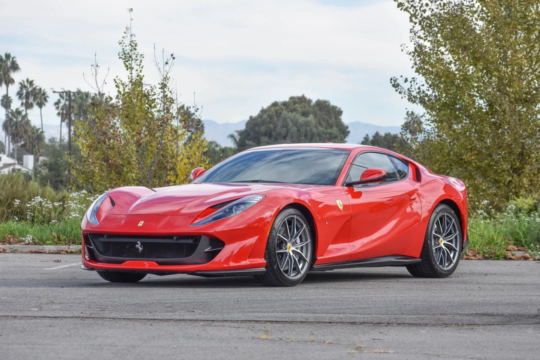 2019 Ferrari 812 Superfast - Image 5 of 31