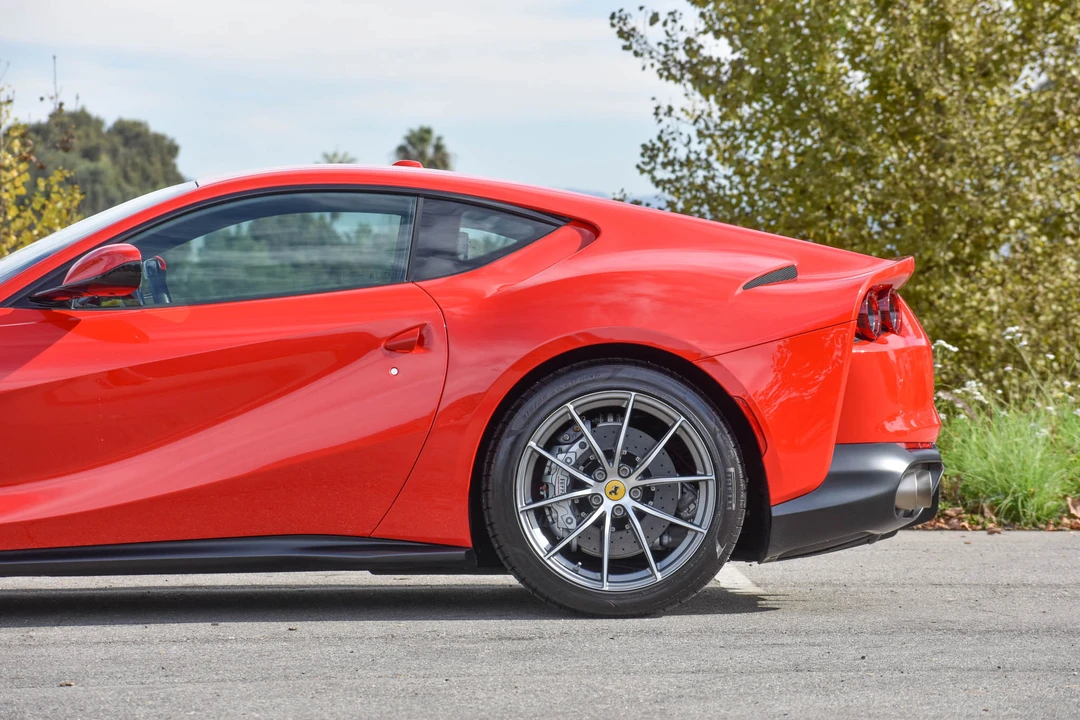 2019 Ferrari 812 Superfast - Image 23 of 31