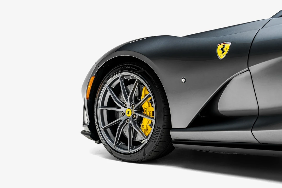 2019 Ferrari 812 Superfast - Image 16 of 31
