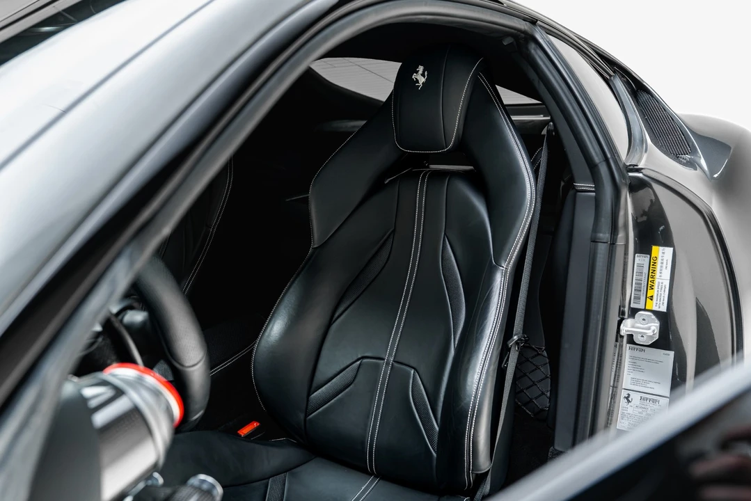 2019 Ferrari 812 Superfast - Image 7 of 31