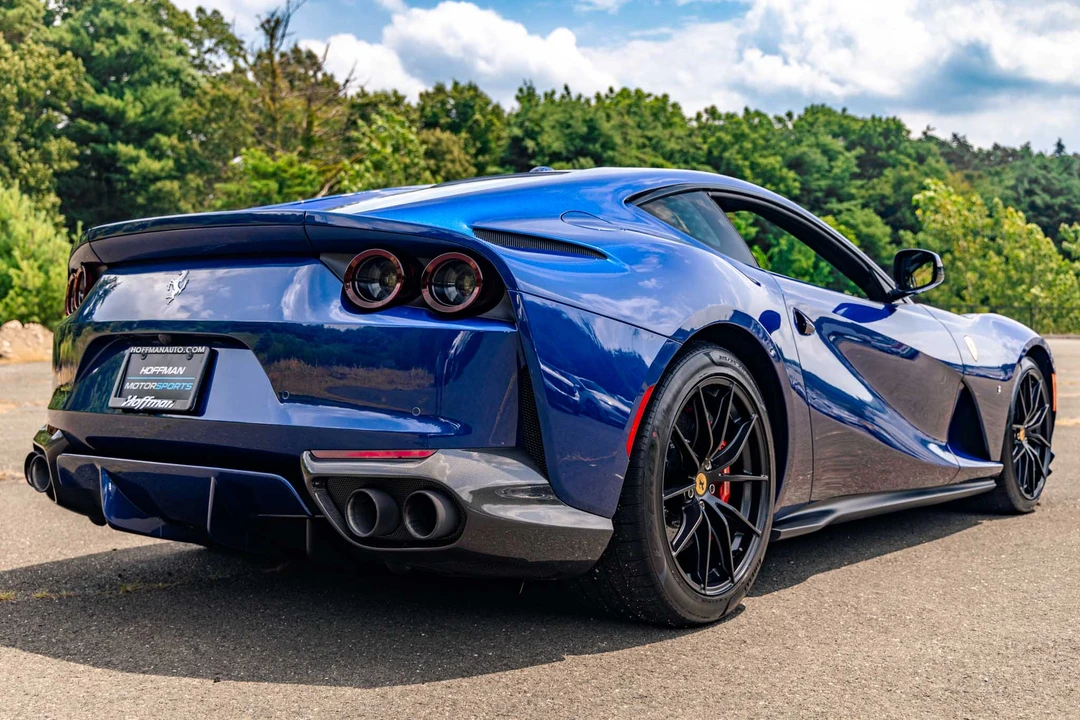 2019 Ferrari 812 Superfast - Image 9 of 31