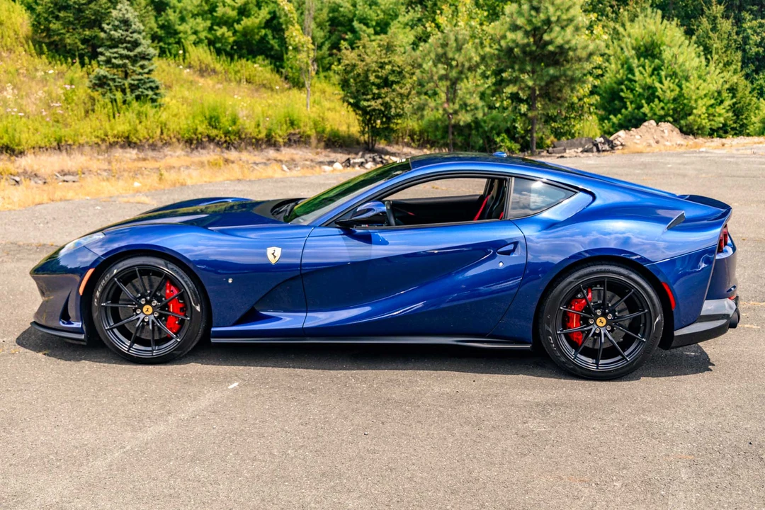 2019 Ferrari 812 Superfast - Image 5 of 31