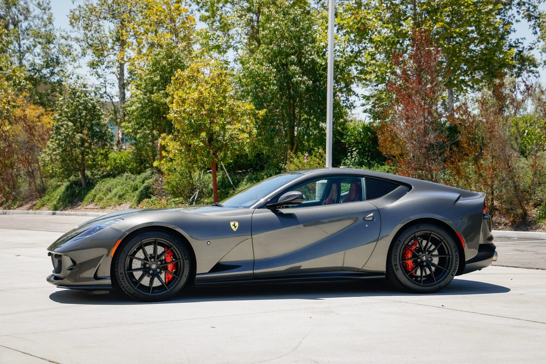 2019 Ferrari 812 Superfast - Image 6 of 31