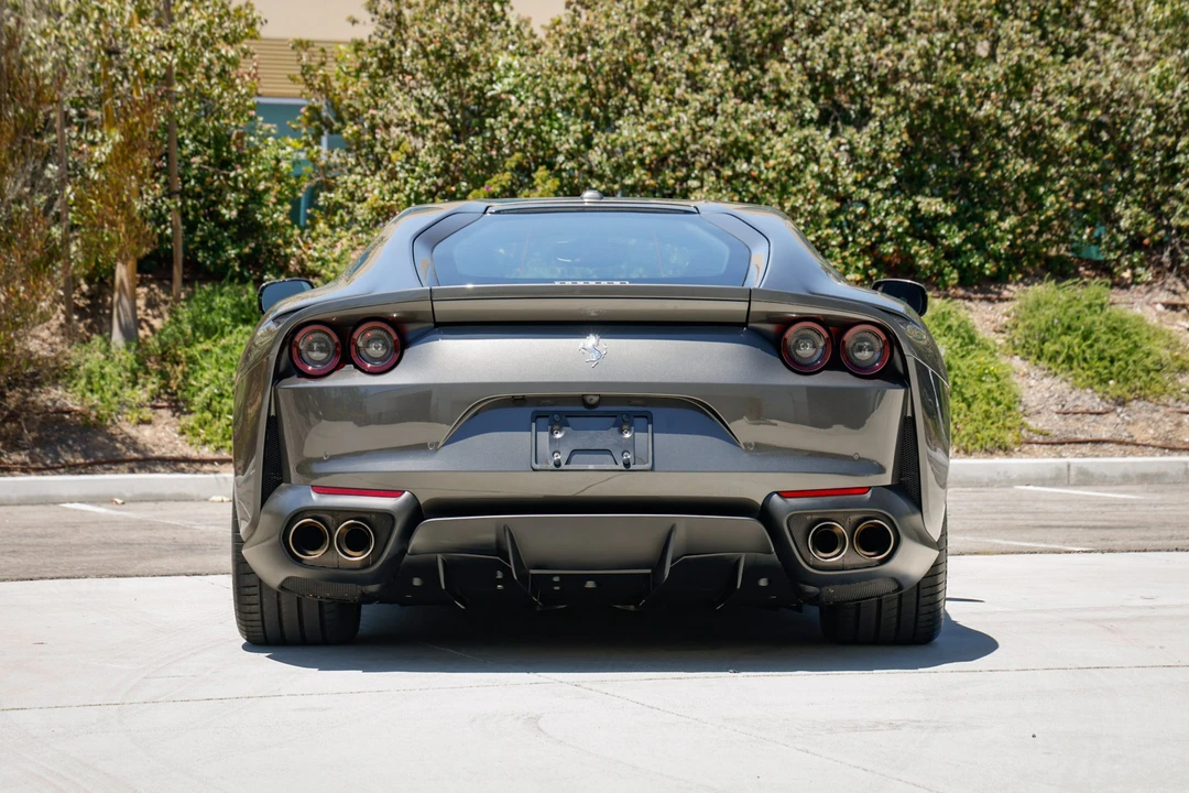 2019 Ferrari 812 Superfast - Image 10 of 31