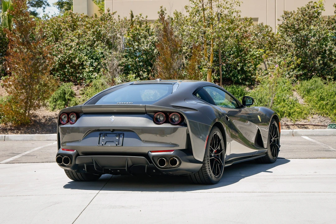 2019 Ferrari 812 Superfast - Image 11 of 31