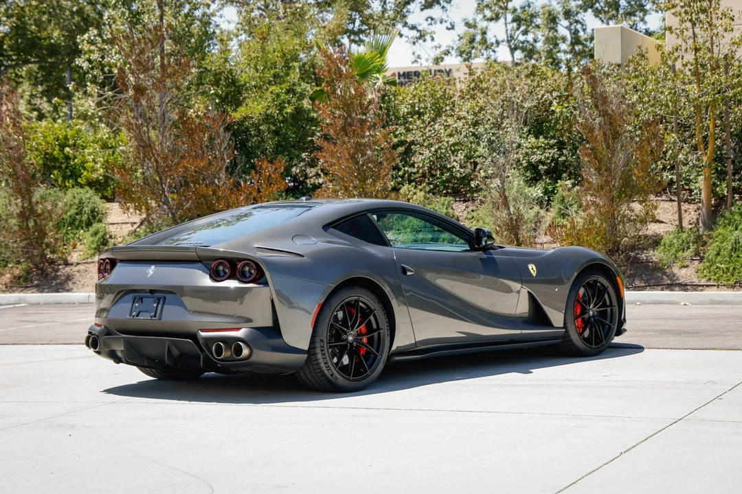 2019 Ferrari 812 Superfast - Image 12 of 31