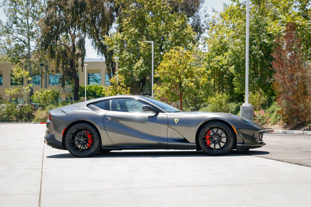 2019 Ferrari 812 Superfast - Image 15 of 31