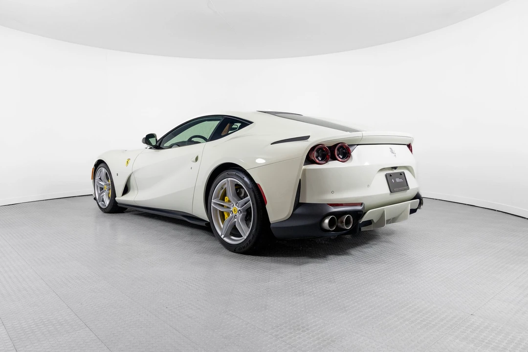2019 Ferrari - Image 24 of 31