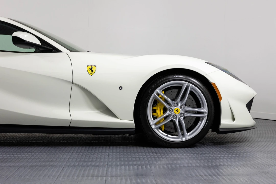 2019 Ferrari - Image 14 of 31