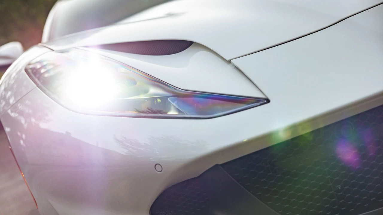 2019 Ferrari 812 Superfast - Image 26 of 31