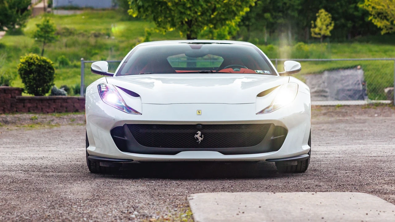 2019 Ferrari 812 Superfast - Image 5 of 31
