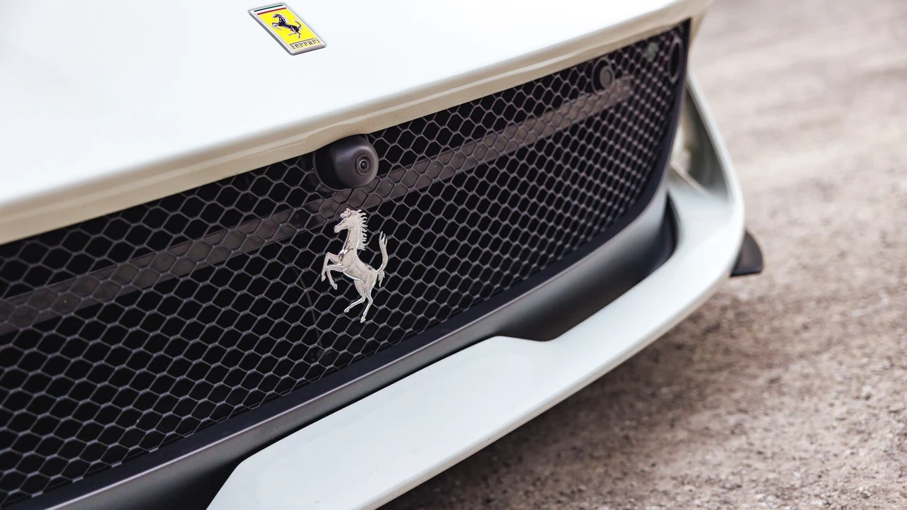 2019 Ferrari 812 Superfast - Image 22 of 31