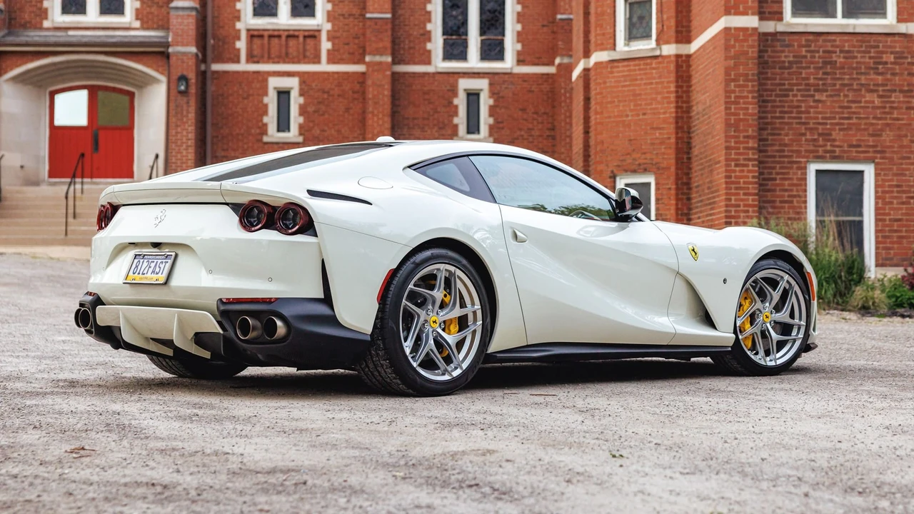 2019 Ferrari 812 Superfast - Image 2 of 31